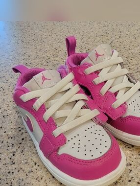 Nike Air Jordan 1 Low Alt Fire Pink Toddler Shoes - Size 6C (FN7398-600)